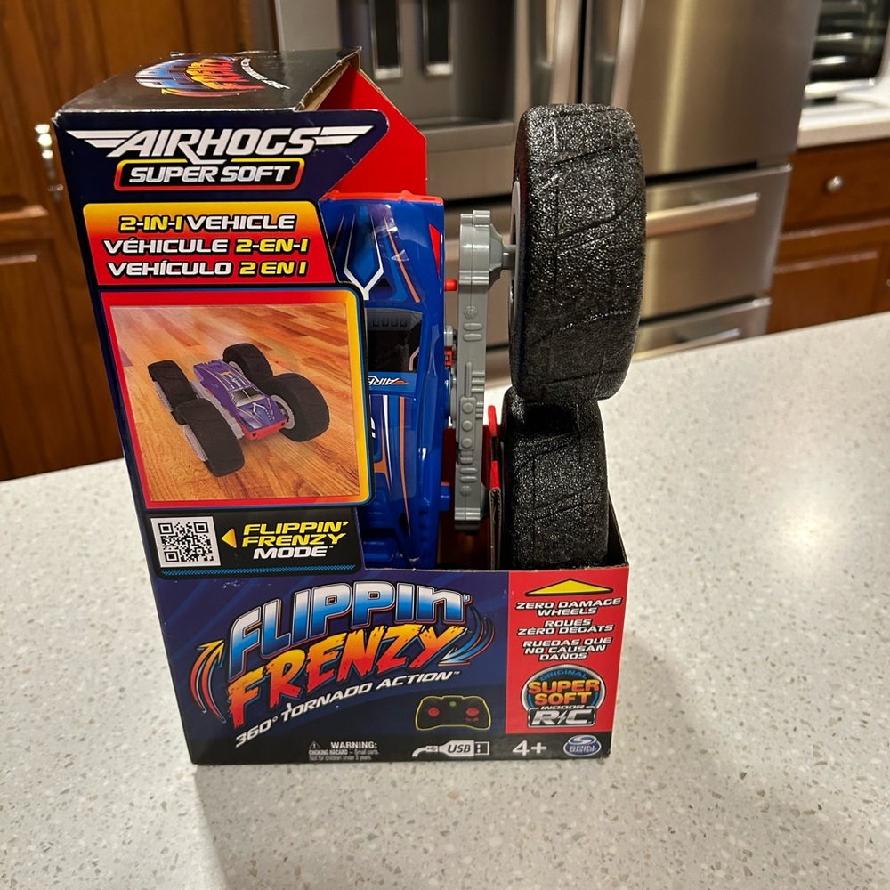 COPY - FF1400 Flipping Frenzy Air Hog 2in1 Vehicle age 4+
